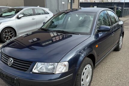 VW Passat 42.300 km 7.999 &euro; Kronau 76709