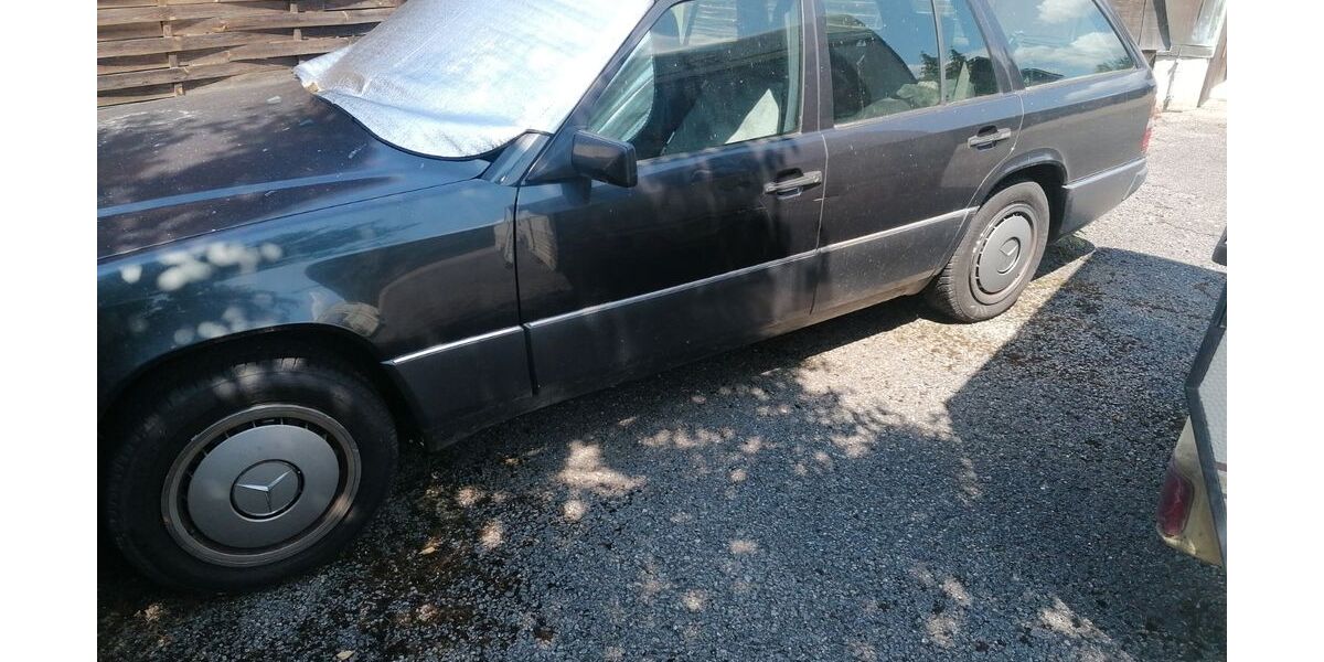 Mercedes-Benz 230 297.000 km 3.300 &euro; Maulbronn 75433