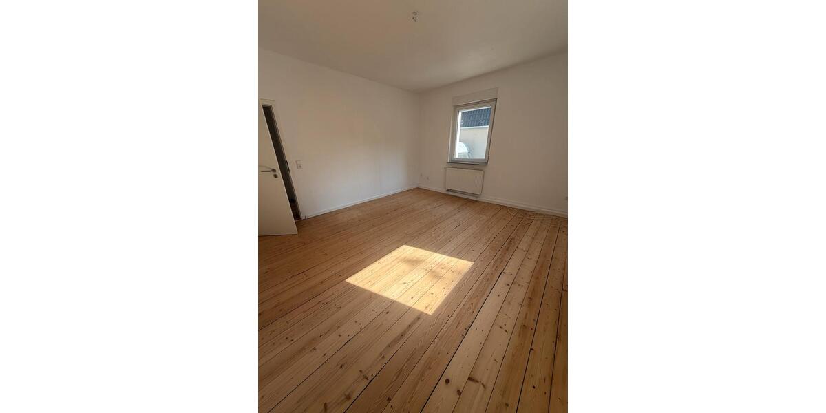 Hochparterre Weinsberg - 3 Zimmer, 74 m&sup2;, 271.000&euro; | Angebot:25856701