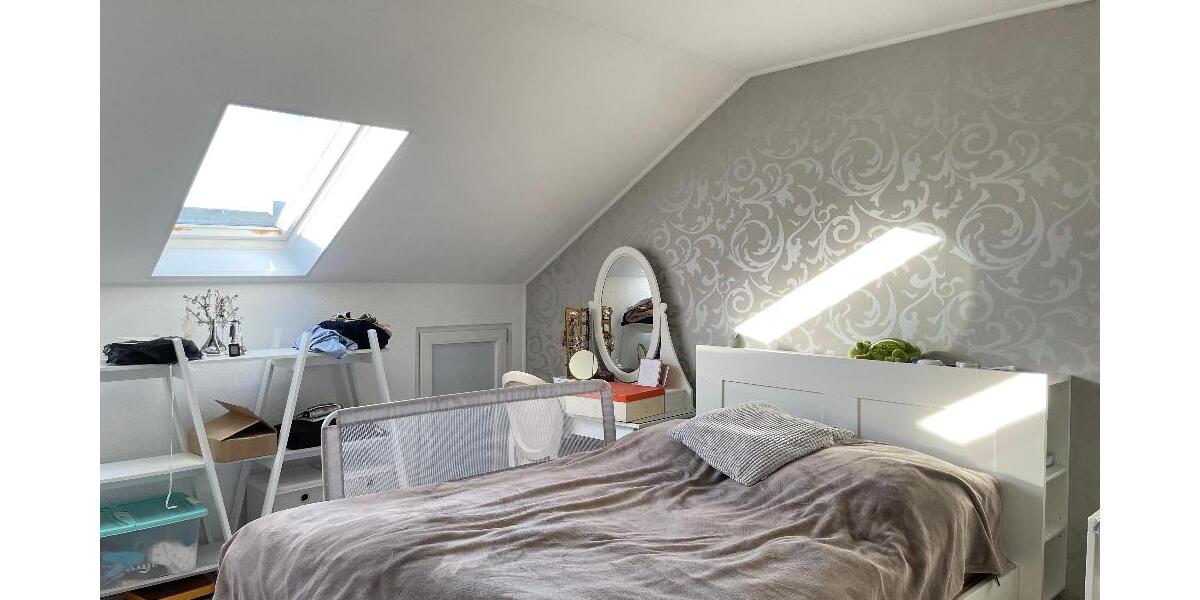 ### Schönes gemütliches Zuhause über den Dächern von Bad Schönborn ### - Etagenwohnung Bad Schönborn Langenbrücken | Angebot:23617978