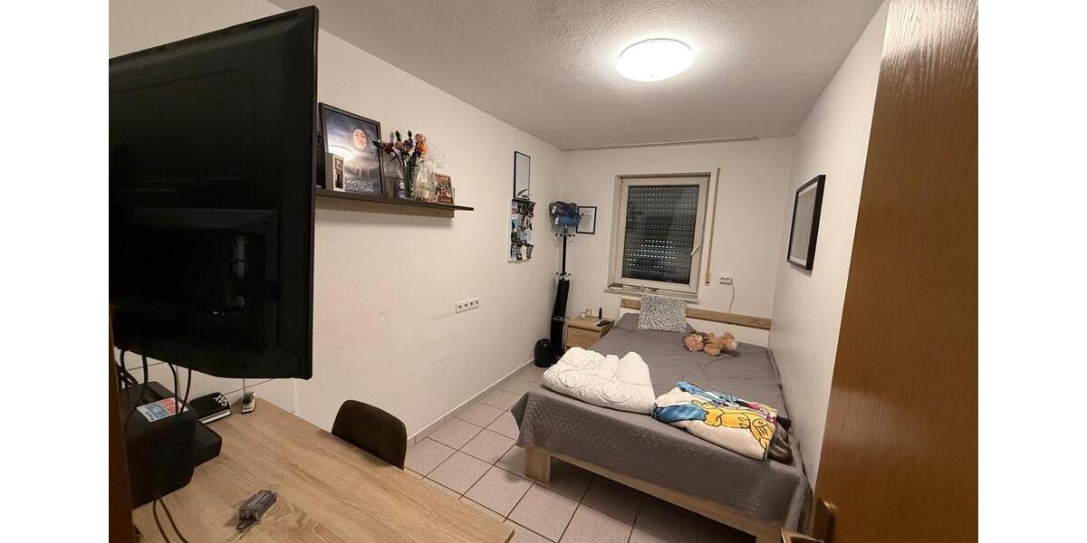 Erdgeschoßwohnung Kirchardt - 3 Zimmer, 135 m&sup2;, 1.200&euro; | Angebot:25430713