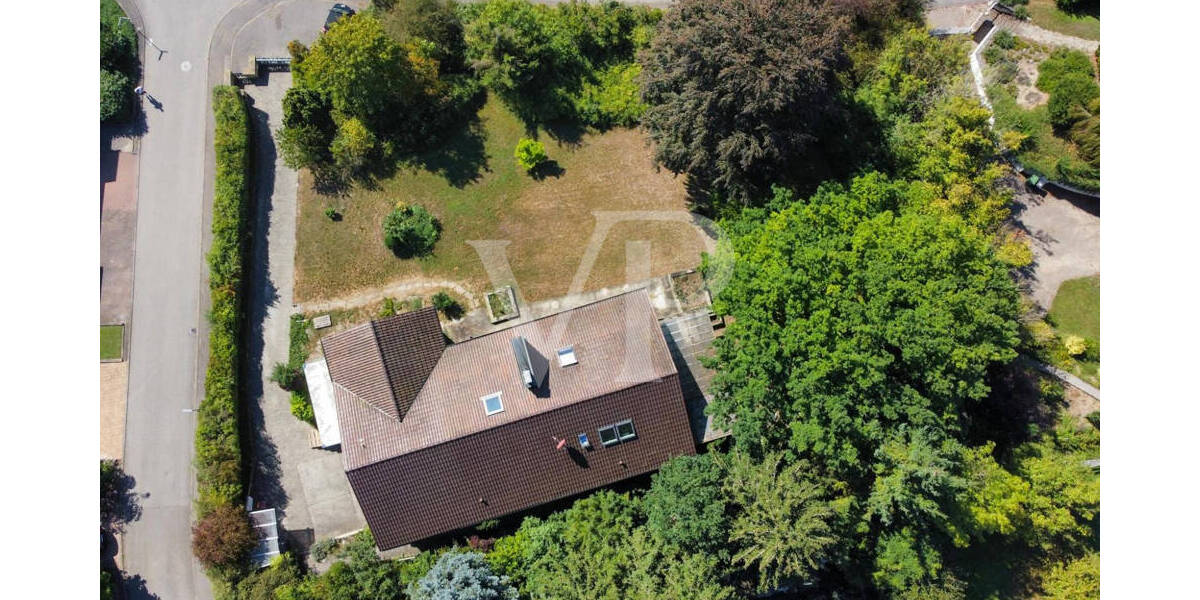 Einfamilienhaus Sulzfeld - 7 Zimmer, 280 m&sup2;, 795.000&euro; | Angebot:25729840