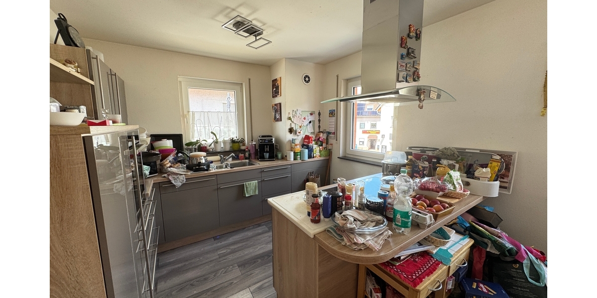 Energieeffizientes EFH mit Einliegerwohnung, Terrasse und großem Hof - Einfamilienhaus Sulzfeld | Angebot:24344056