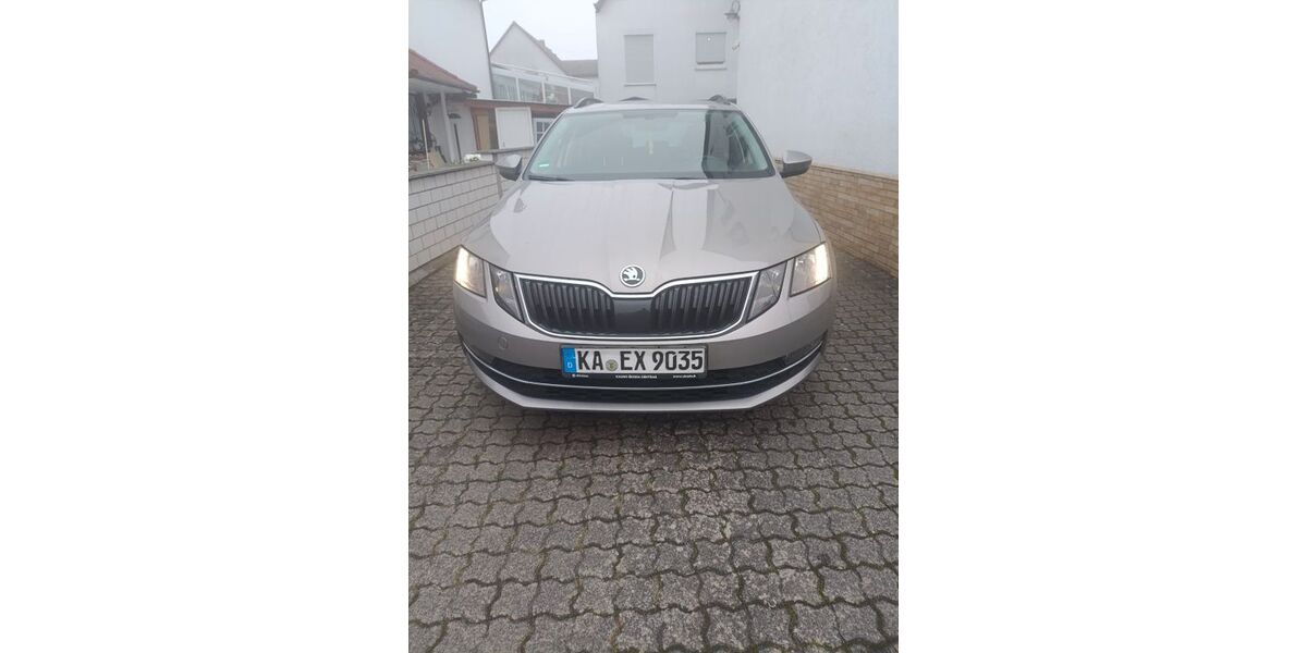 Skoda Octavia 199.000 km 10.591 &euro; Karlsdorf 76689