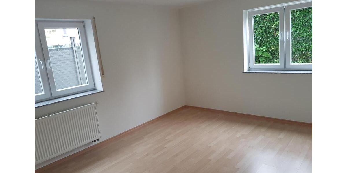 Etagenwohnung Bad Rappenau - 3 Zimmer, 102 m&sup2;, 1.100&euro; | Angebot:25783088