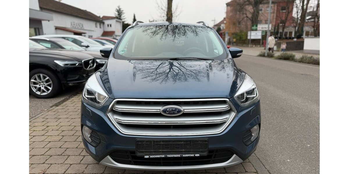 Ford Kuga 1.5 Cool & Connect 84.000 km 8.990 &euro; Neckarsulm 74172