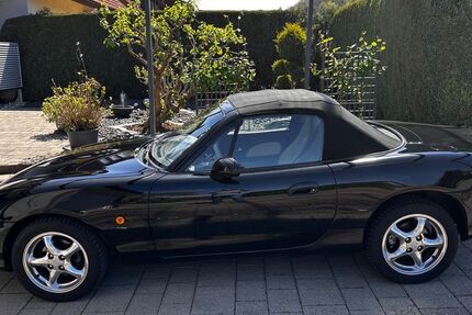 Mazda MX-5 166.577 km 7.999 &euro; Bad Rappenau 74906