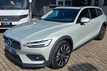 Volvo V60 44.891 km 33.990 &euro; Sandhausen 69207