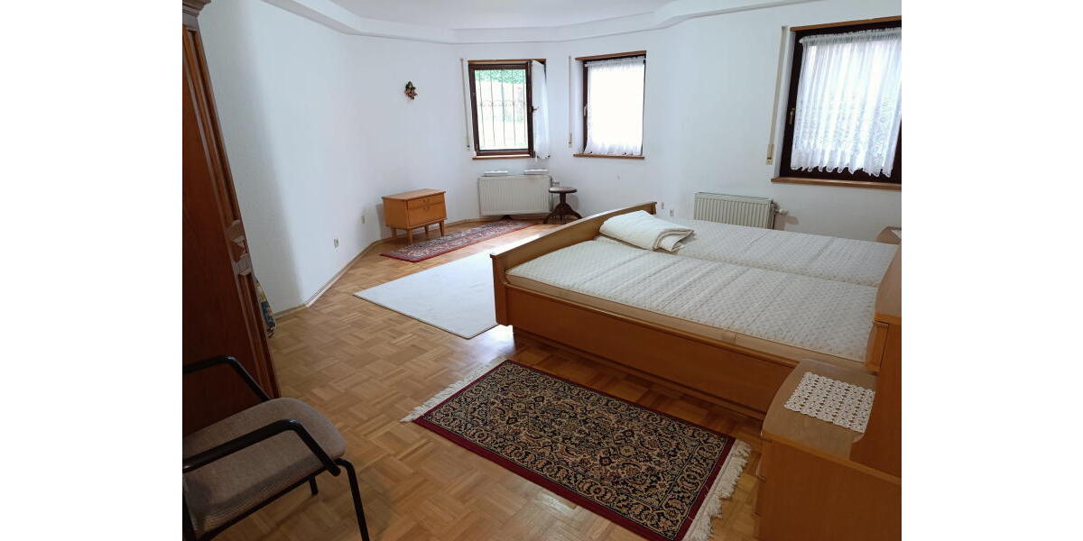 ObjNr:19777 - Sehr helles, leer stehendes 3-Fam. Haus (DHH) in guter Lage von Leimen; - Reihenendhaus Leimen | Angebot:23602618