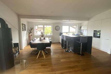 Haus Eppingen - 7 Zimmer, 241 m&sup2;, 735.000&euro; | Angebot:25194337