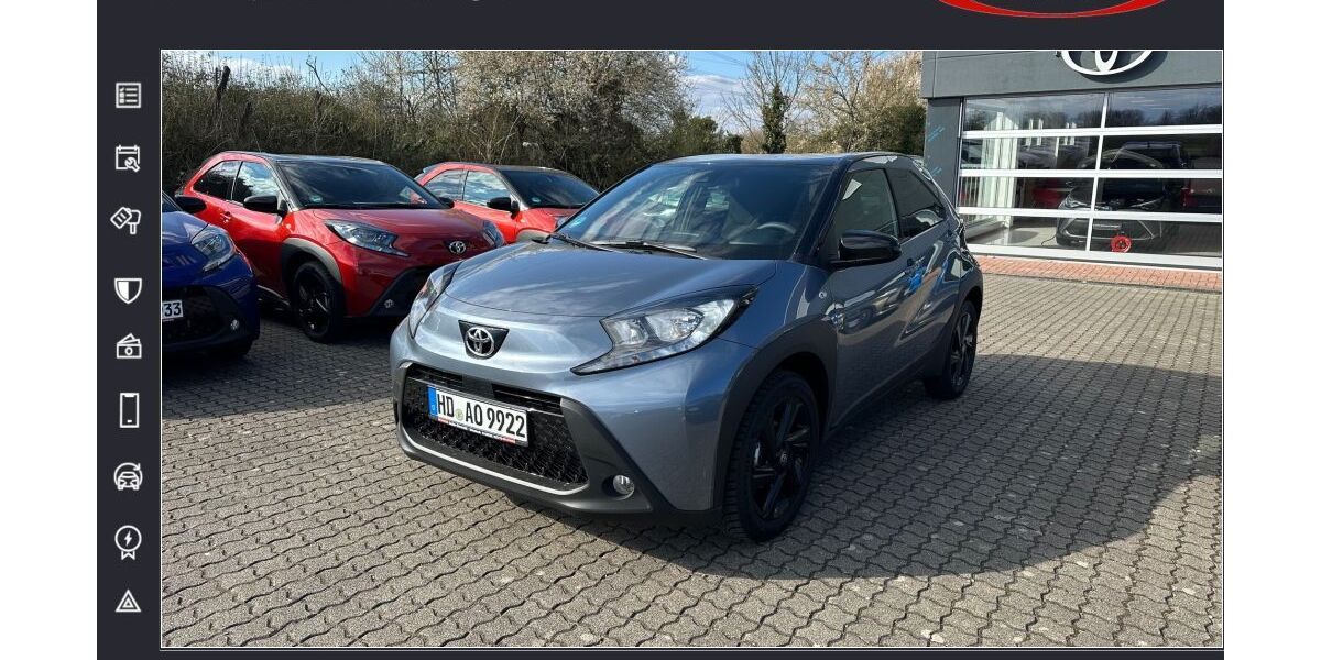 Toyota Aygo (X) 2.082 km 17.690 &euro; Wiesloch 69168