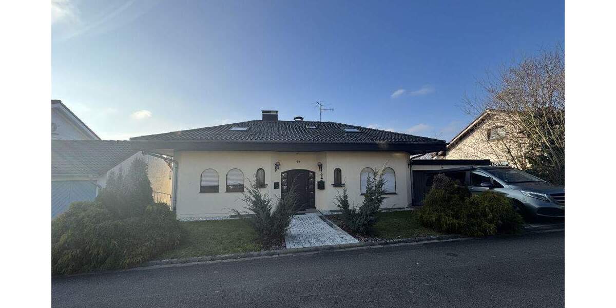 Einfamilienhaus Bretten - 7 Zimmer, 151 m&sup2;, 695.000&euro; | Angebot:25682176