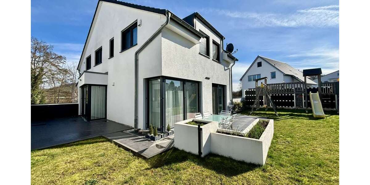 Einfamilienhaus Weinsberg - 7 Zimmer, 198 m&sup2;, 869.000&euro; | Angebot:24193517