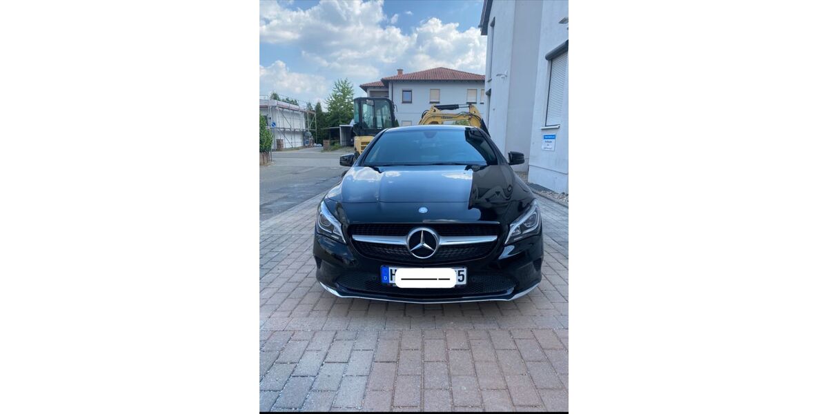 Mercedes-Benz CLA 200 Shooting Brake 128.000 km 13.799 &euro; Wiesenbach 69257